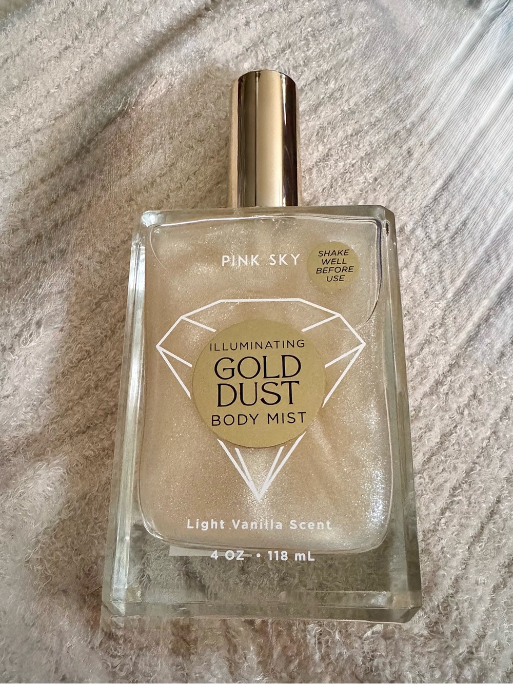 Pink Sky Illuminating Gold Mist Gold Dust Light Vanilla Scent Shimmer Body Mist